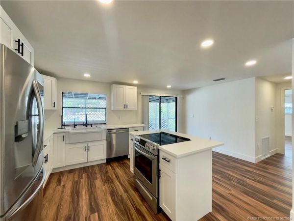 2555 PGA Boulevard, Unit 421, Palm Beach Gardens, FL 33410