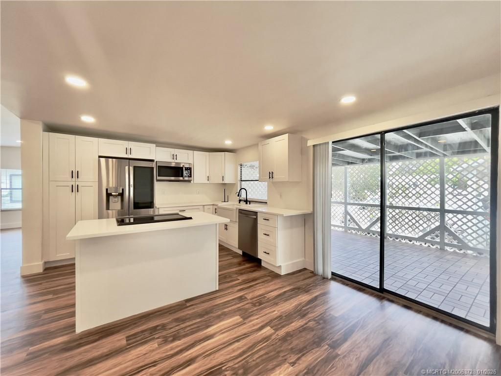 2555 Pga Boulevard, Unit 421, Palm Beach Gardens, FL 33410 Photo