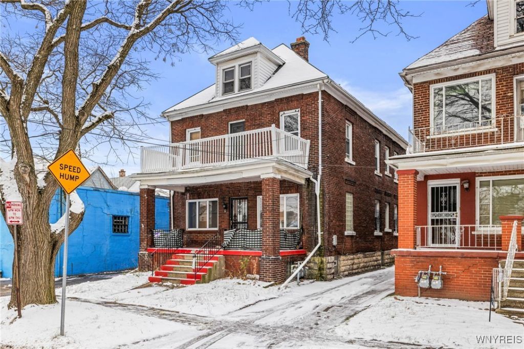 16 Harriet Avenue, Buffalo, NY 14215 Main Photo