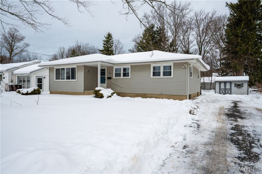 2852 Roswell Parkway, Eden, NY 14057 Main Photo