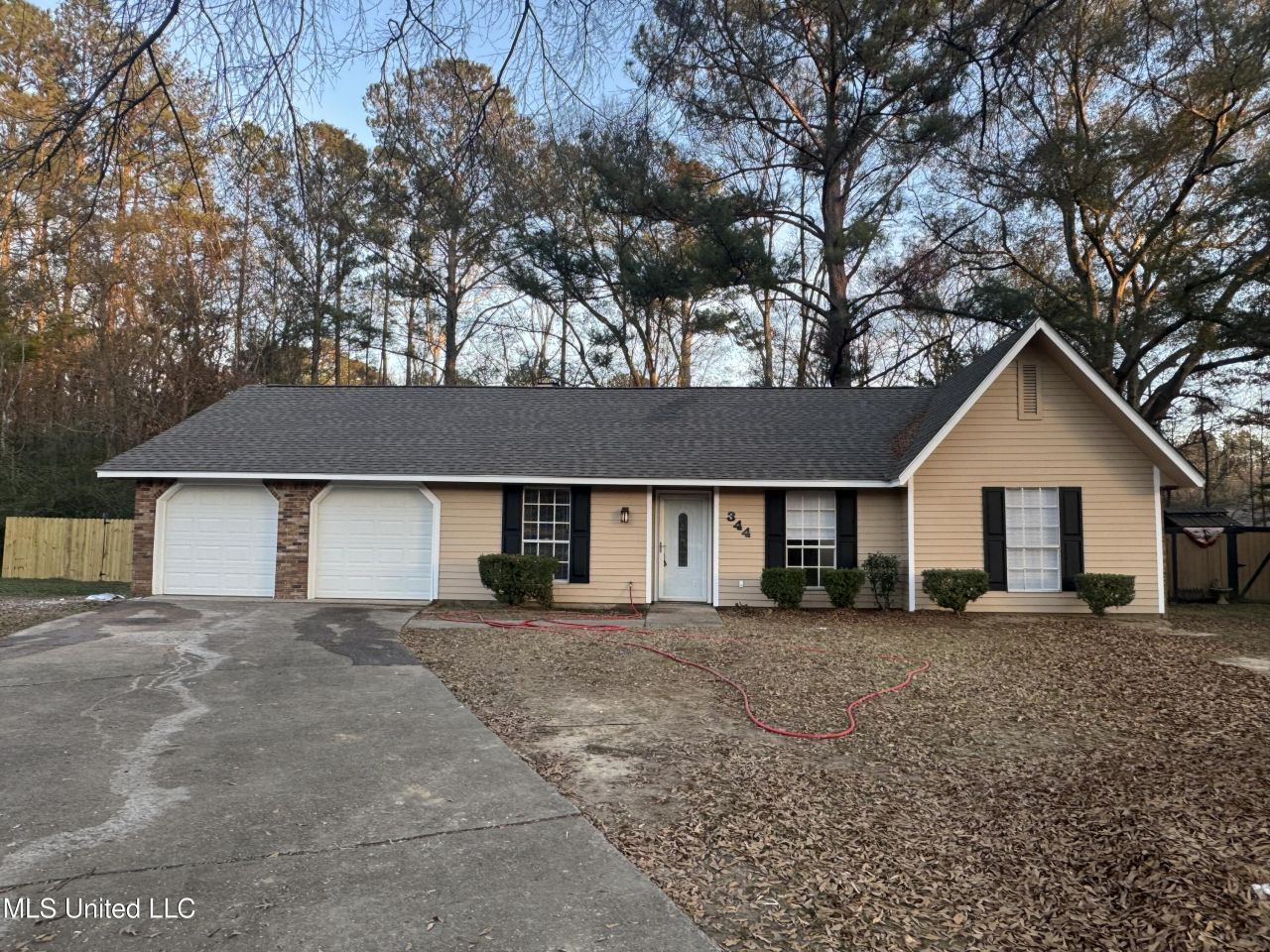 344 Red Oak Drive, Jackson, MS 39212 Main Photo