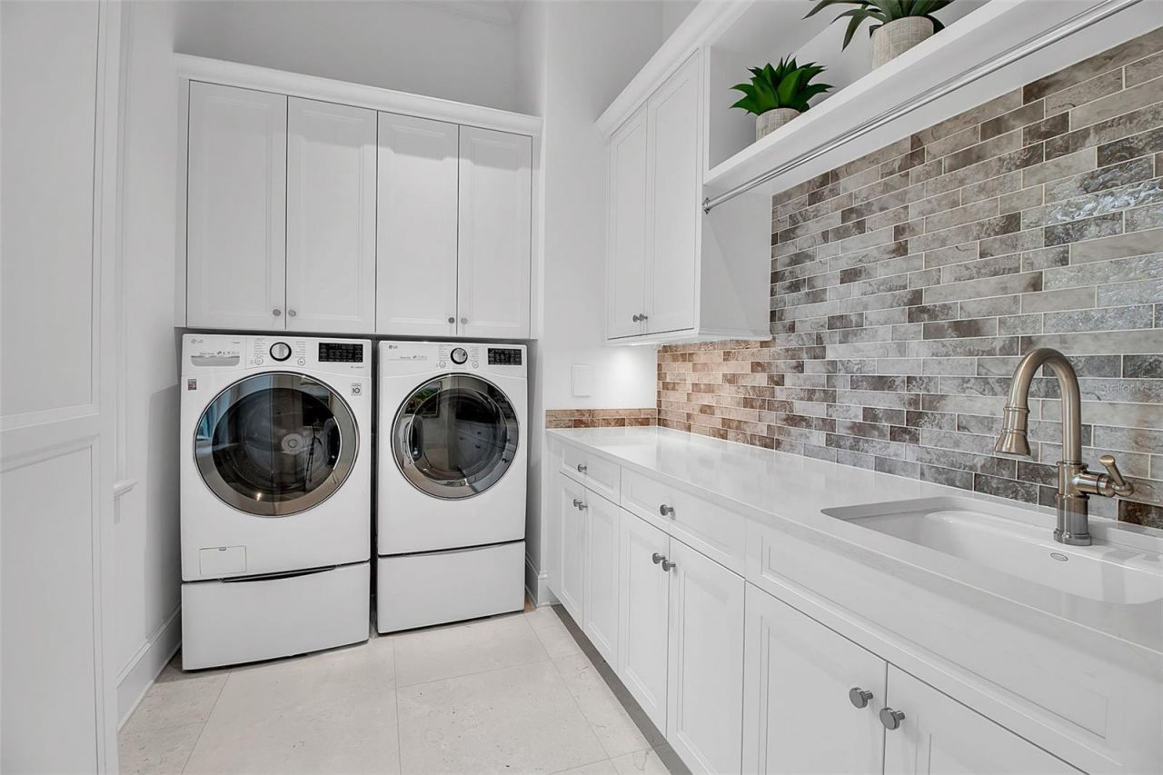 7366 Point Of Rocks Road, Sarasota, FL 34242 Photo