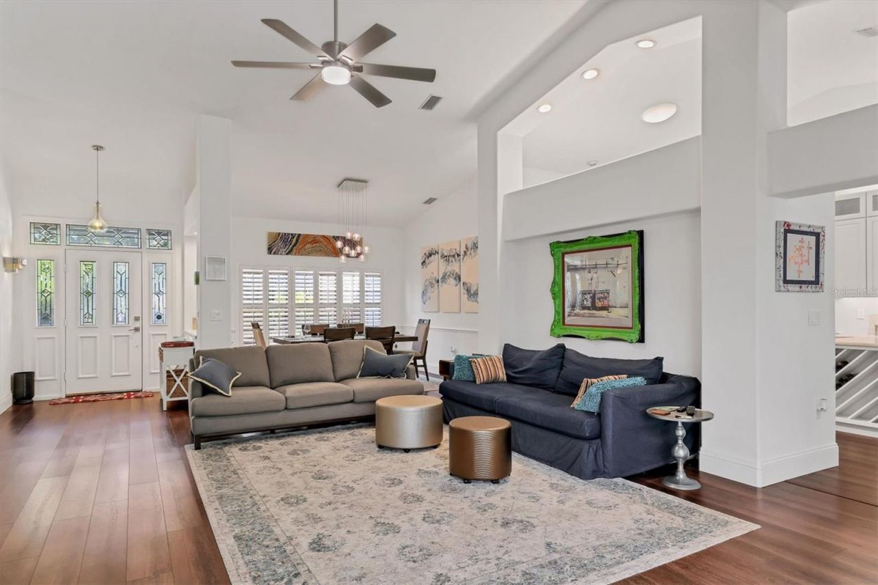 4305 Highland Oaks Circle, Sarasota, FL 34235 Photo