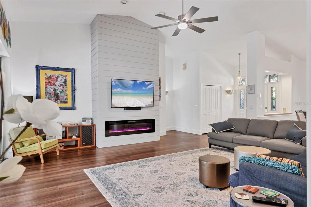 4305 Highland Oaks Circle, Sarasota, FL 34235 Photo