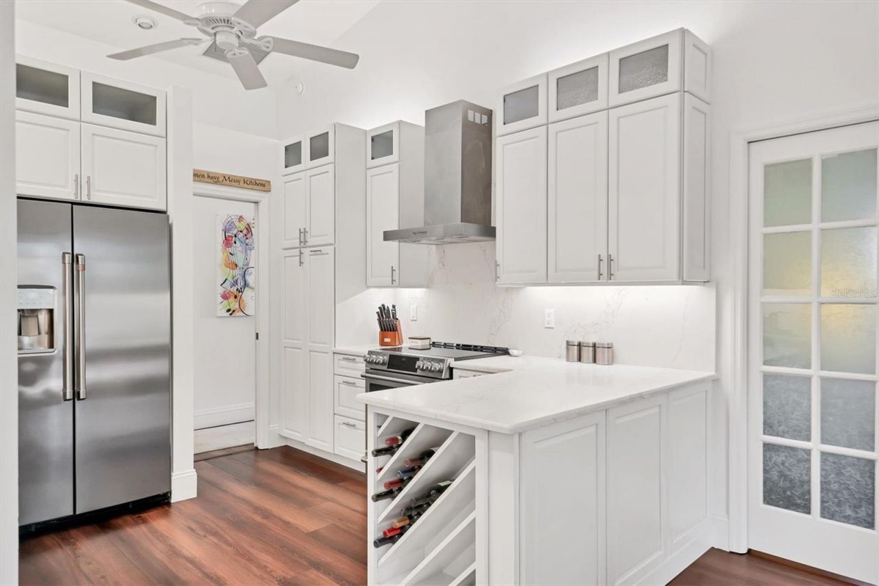 4305 Highland Oaks Circle, Sarasota, FL 34235 Photo