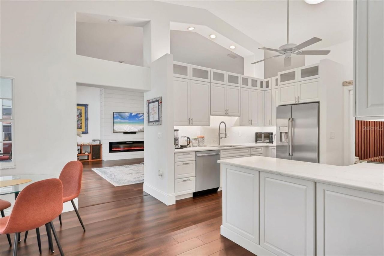 4305 Highland Oaks Circle, Sarasota, FL 34235 Photo