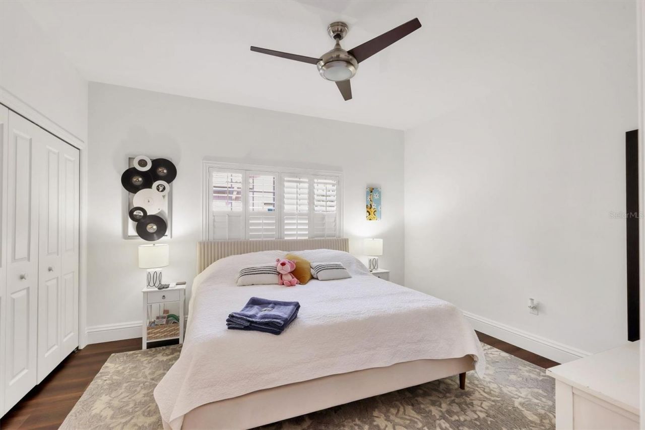 4305 Highland Oaks Circle, Sarasota, FL 34235 Photo