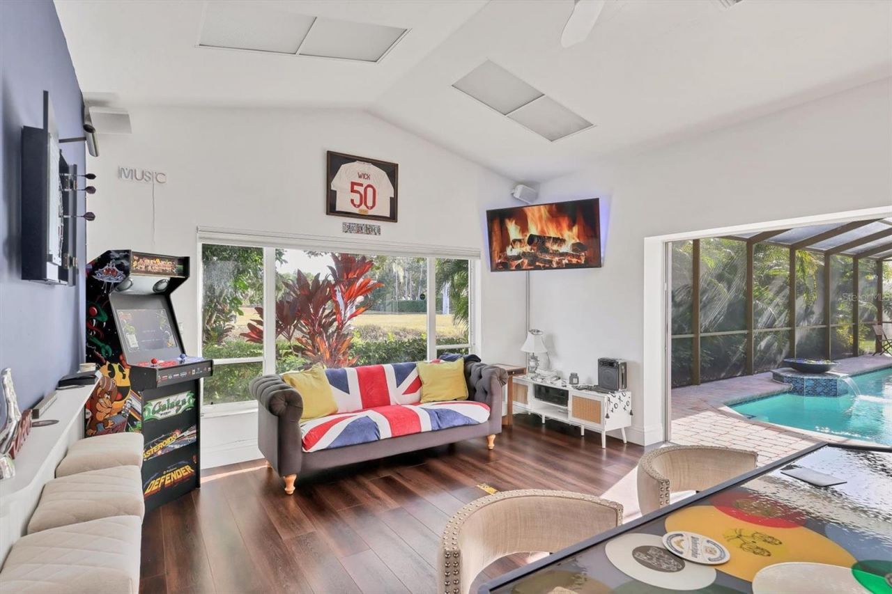 4305 Highland Oaks Circle, Sarasota, FL 34235 Photo