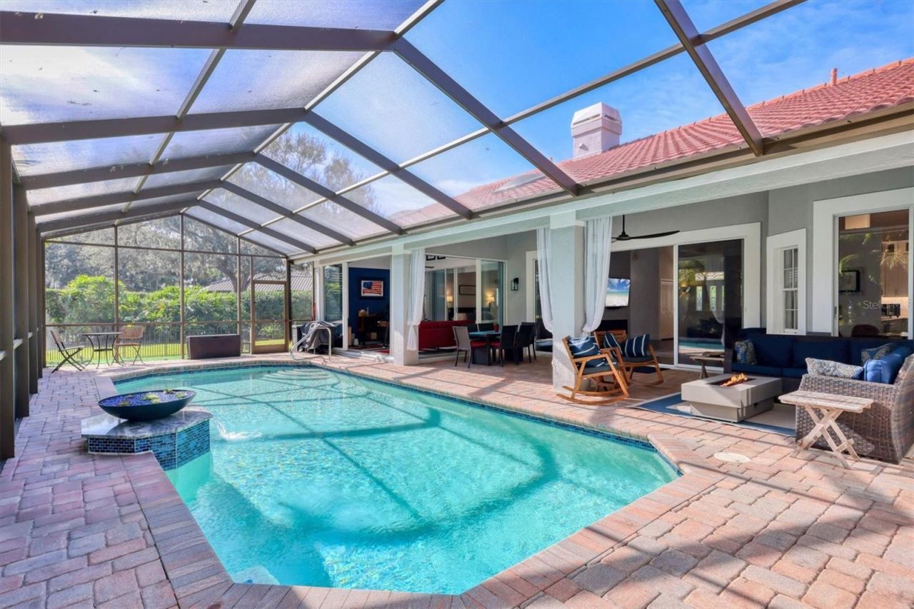 4305 Highland Oaks Circle, Sarasota, FL 34235 Photo