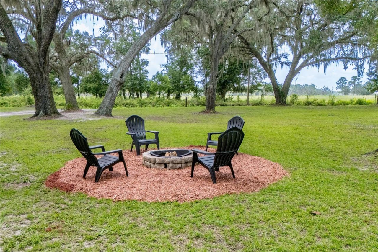 14545 SW 155th Avenue, Brooker, FL 32622 Photo