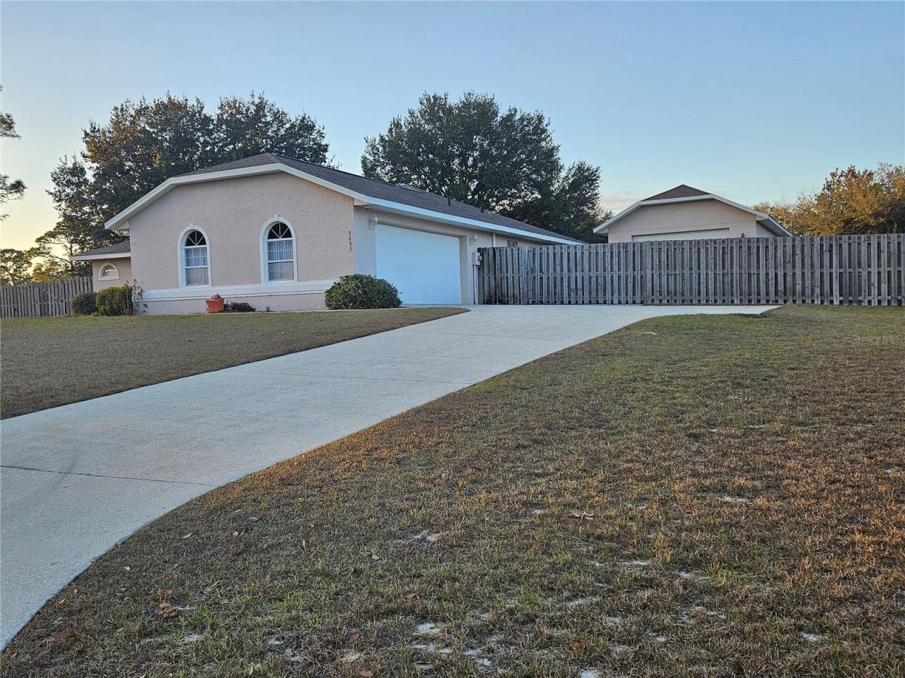 5692 NE 62nd Court Road, Silver Springs, FL 34488 Photo
