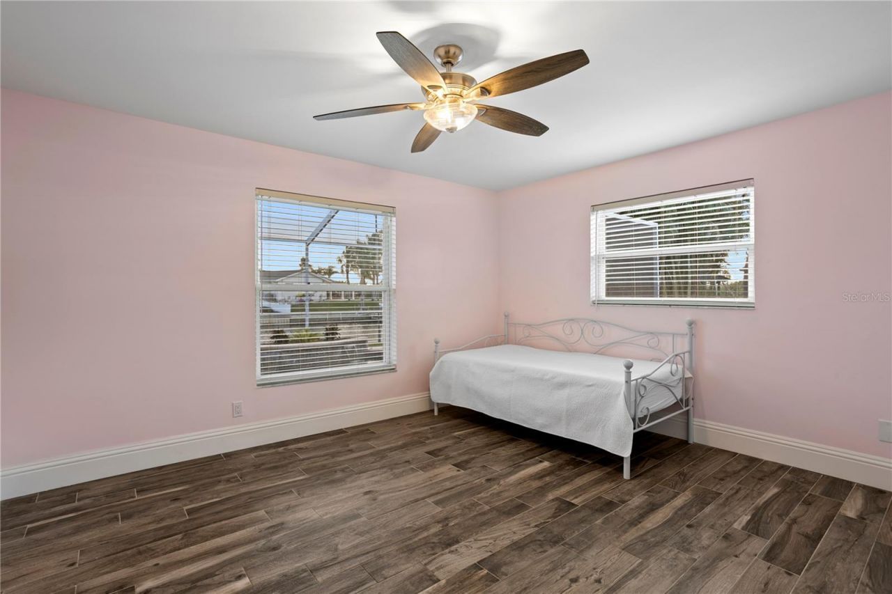 1320 52nd Avenue Ne, Saint Petersburg, FL 33703 Photo