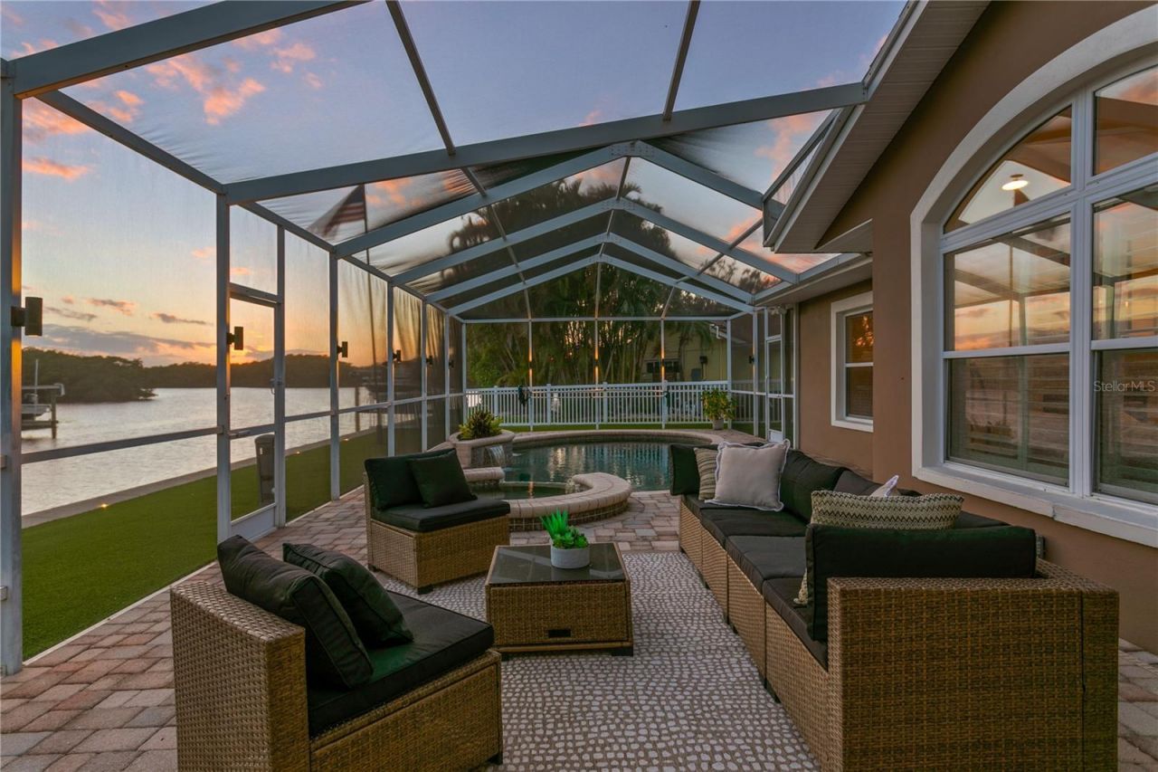 1320 52nd Avenue Ne, Saint Petersburg, FL 33703 Photo