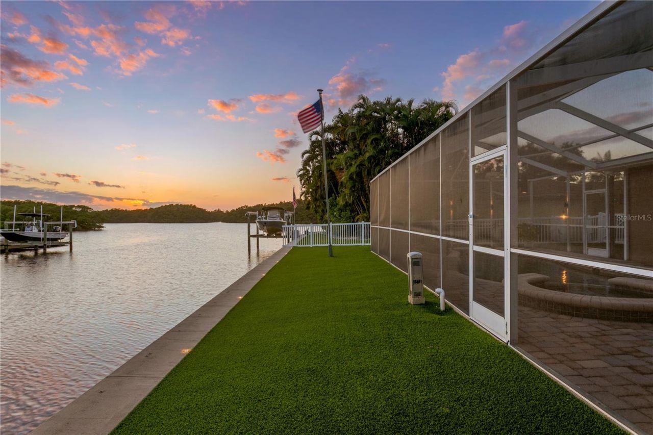 1320 52nd Avenue Ne, Saint Petersburg, FL 33703 Photo