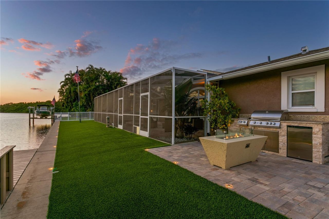 1320 52nd Avenue Ne, Saint Petersburg, FL 33703 Photo