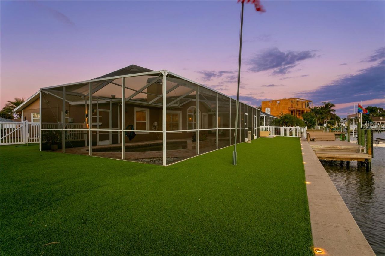 1320 52nd Avenue Ne, Saint Petersburg, FL 33703 Photo