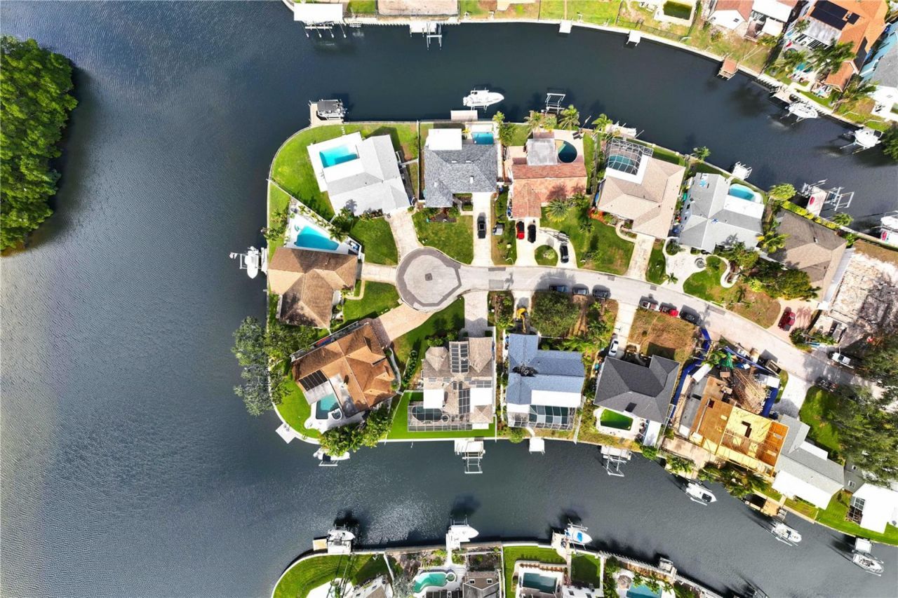 1320 52nd Avenue Ne, Saint Petersburg, FL 33703 Photo