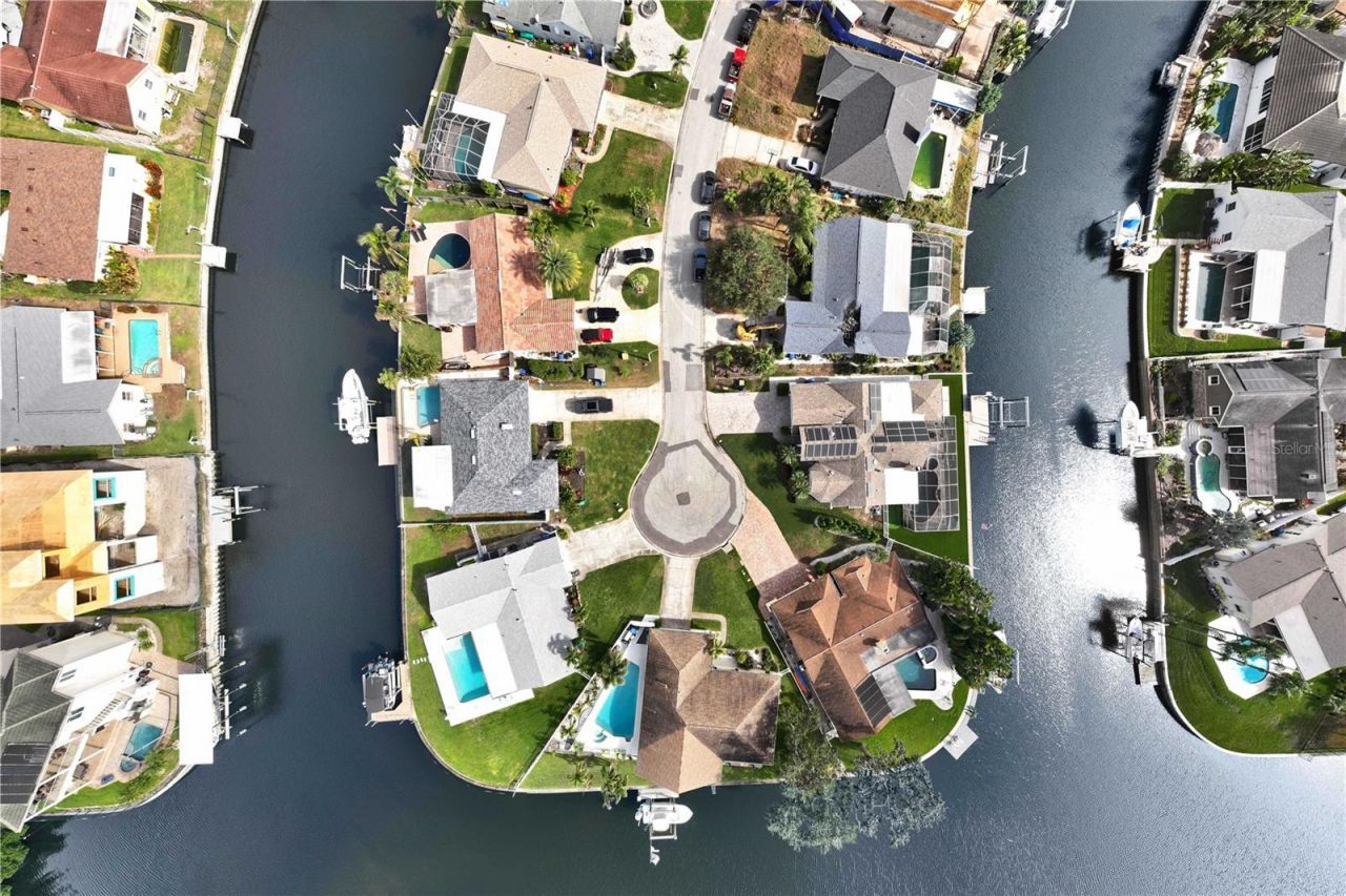 1320 52nd Avenue Ne, Saint Petersburg, FL 33703 Photo