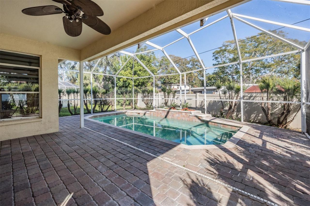 8685 Bayou Way N, Pinellas Park, FL 33782 Photo