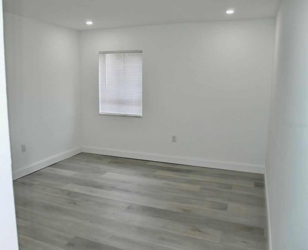 11525 8th Way N, Unit 509, Saint Petersburg, FL 33716 Photo