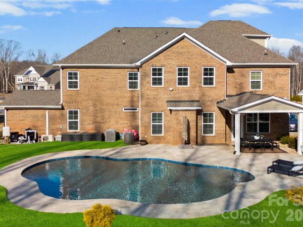 617 Brown Creek Drive, Weddington, NC 28104