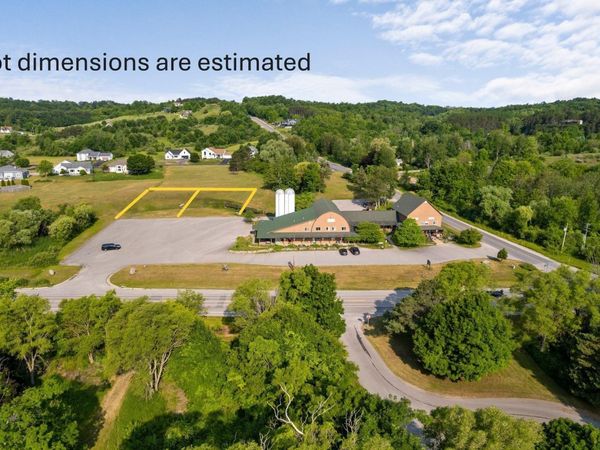 5046 West Bay Shore Drive S, Suttons Bay, MI 49682