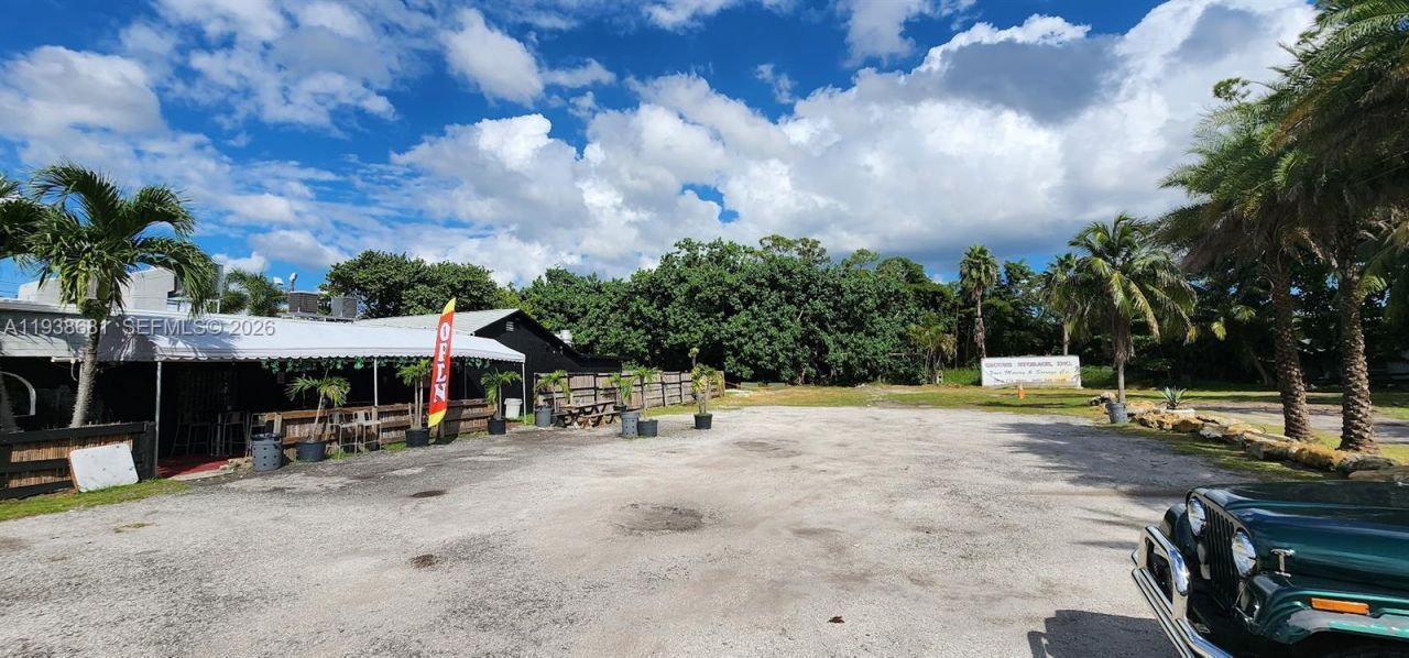 3801 N 10th Ave N, Palm Springs, FL 33461 Photo