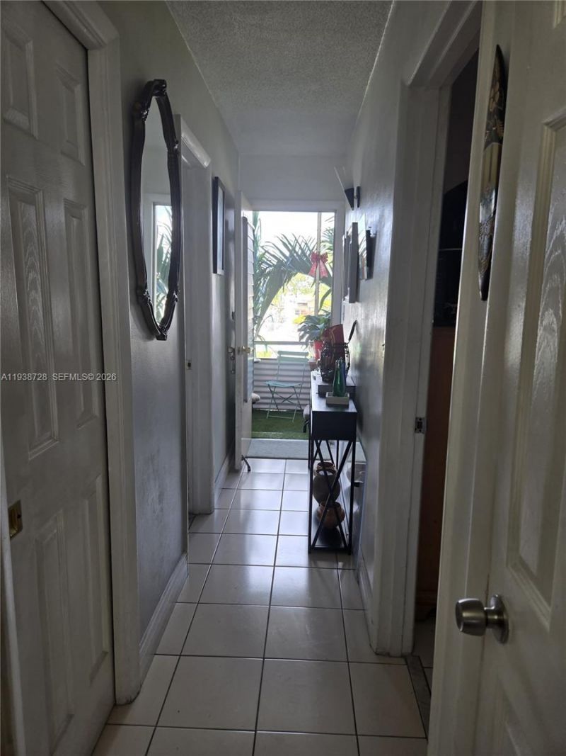 16801 NE 13th Ave, Unit 210, Miami, FL 33162 Photo