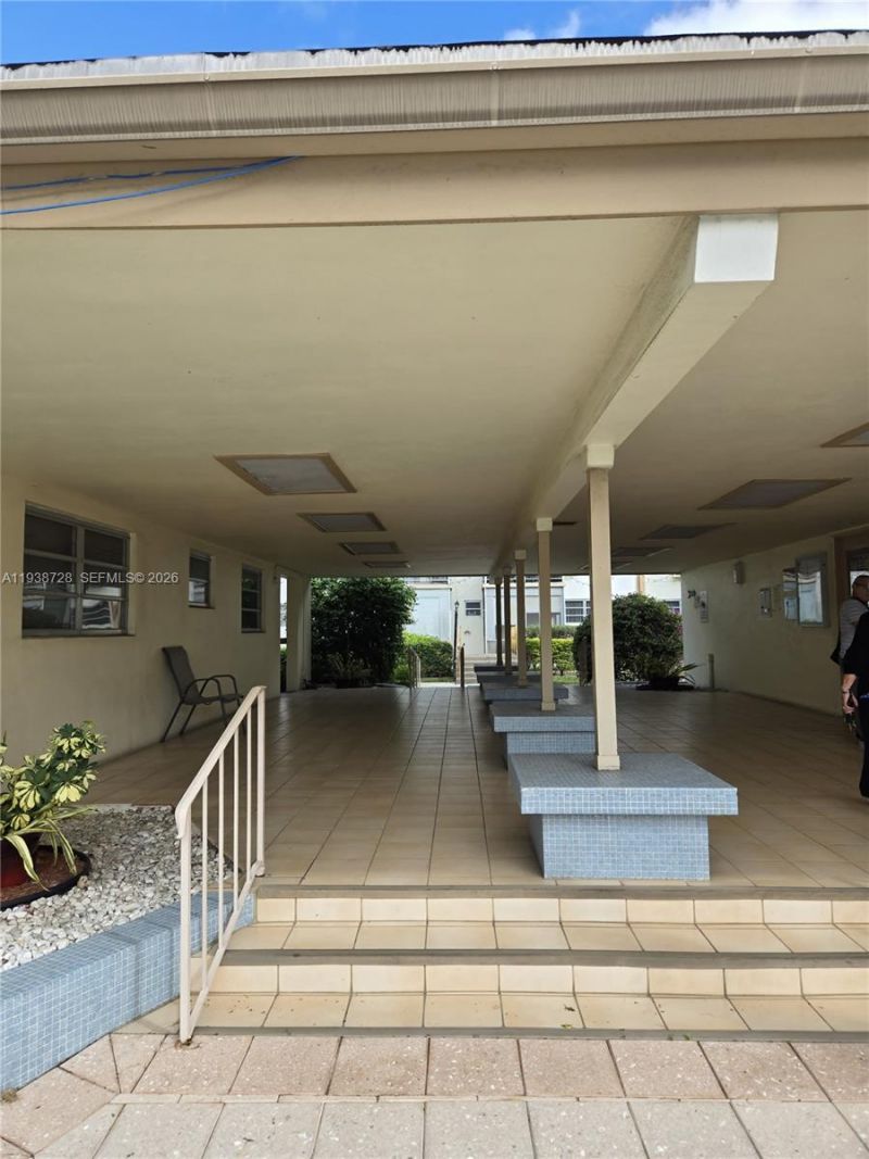 16801 NE 13th Ave, Unit 210, Miami, FL 33162 Photo