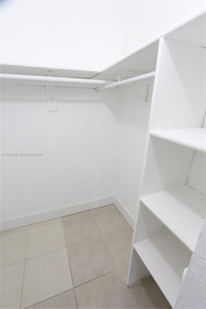 4550 NW 9th St, Unit 611E, Miami, FL 33126 Photo