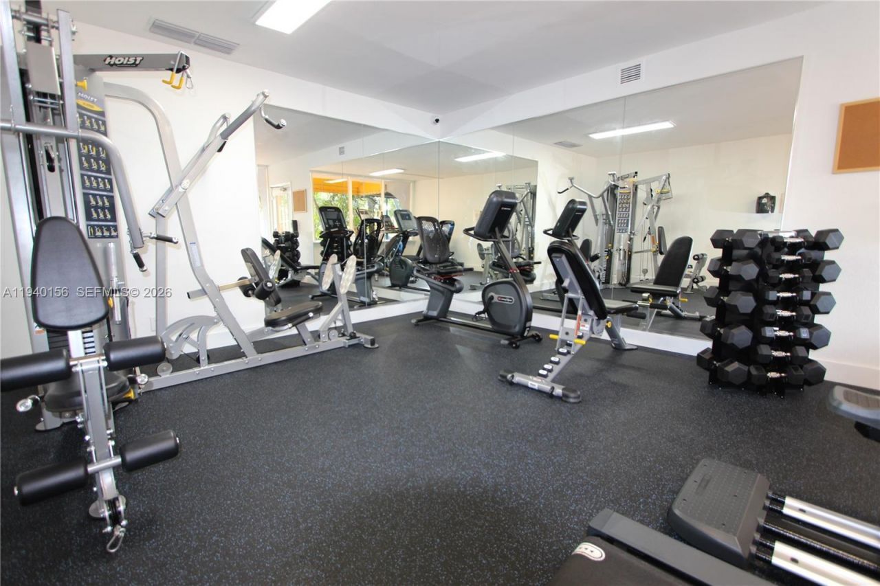 4550 NW 9th St, Unit 611E, Miami, FL 33126 Photo