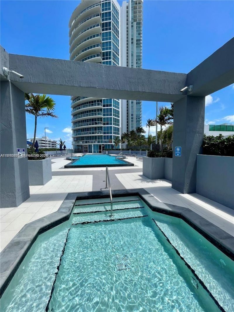 480 NE 30th St, Unit 1403, Miami, FL 33137 Photo