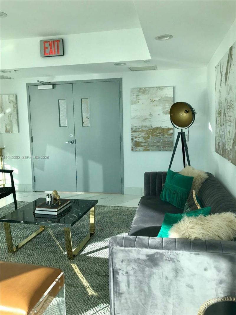 480 NE 30th St, Unit 1403, Miami, FL 33137 Photo