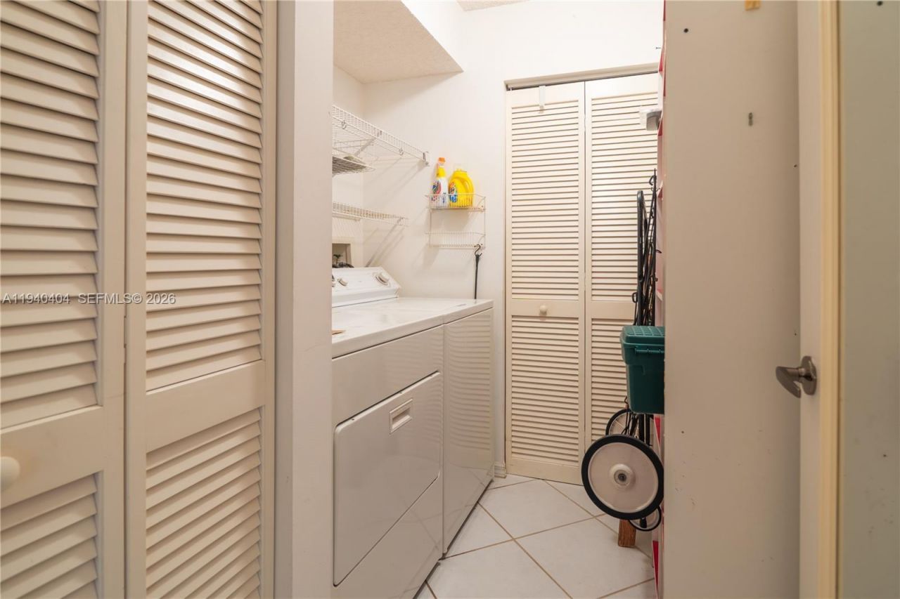 2541 N Nob Hill Rd, Unit 309, Sunrise, FL 33322 Photo