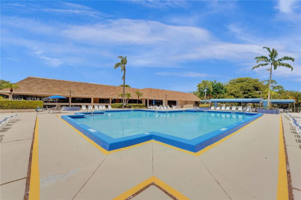 2541 N Nob Hill Rd, Unit 309, Sunrise, FL 33322 Photo