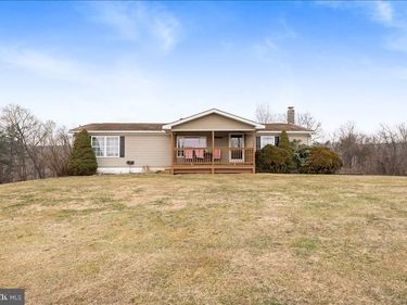 230 CEDAR FLAT ROAD, WARFORDSBURG, PA 17267