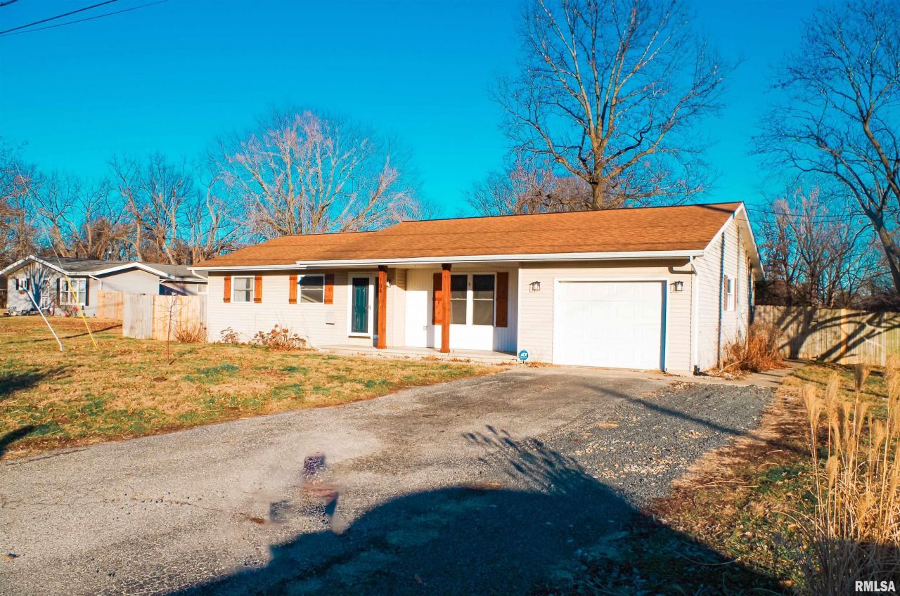 104 N Main Street, Spaulding, IL 62561 Main Photo