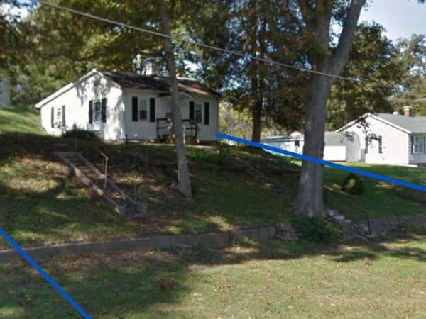 420 S MAIN Street, Grayville, IL 62844