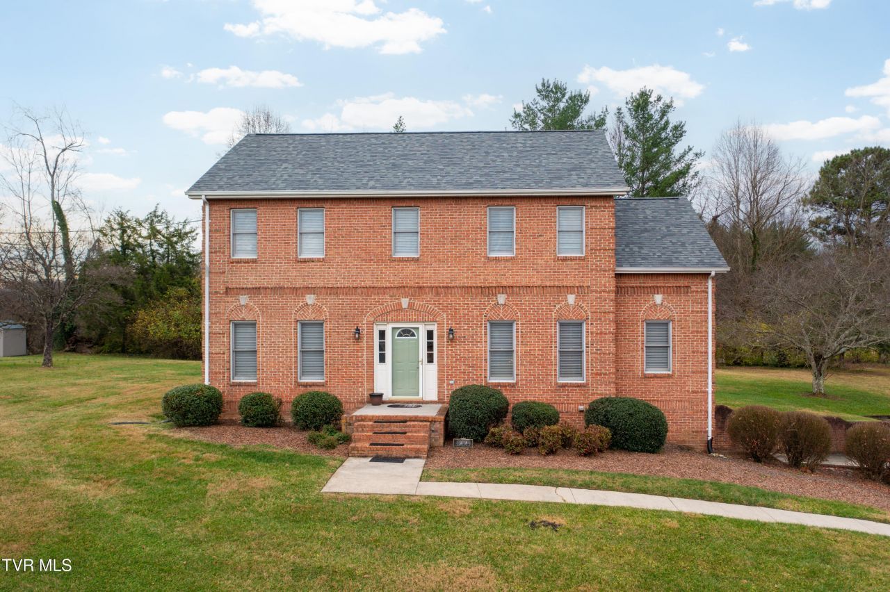 285 Chesterfield Drive, Kingsport, TN 37663 Main Photo