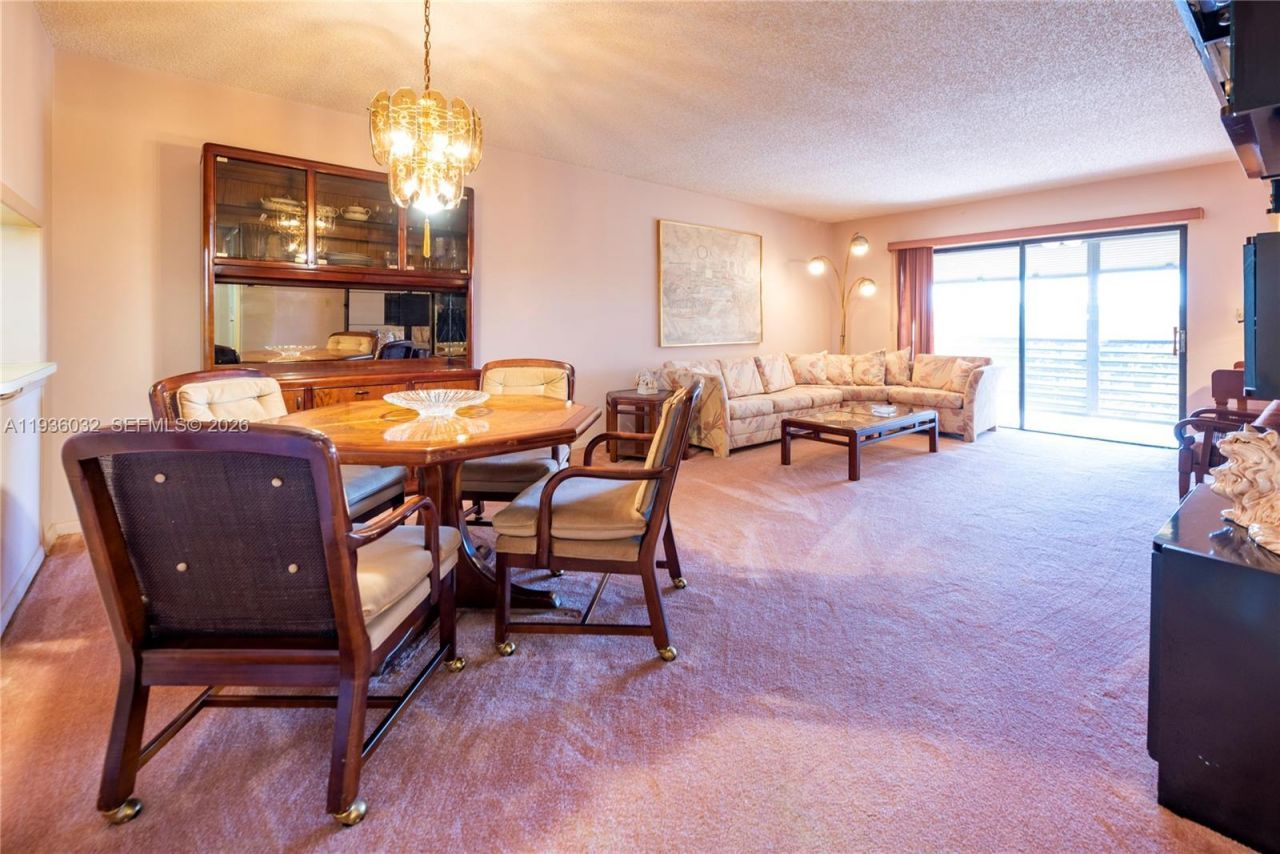 4970 E Sabal Palm Blvd, Unit 405, Tamarac, FL 33319 Photo