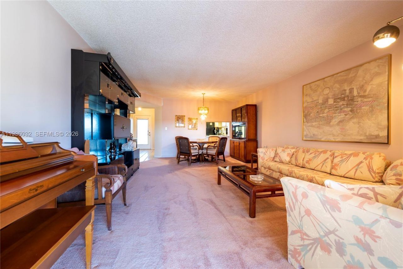 4970 E Sabal Palm Blvd, Unit 405, Tamarac, FL 33319 Photo