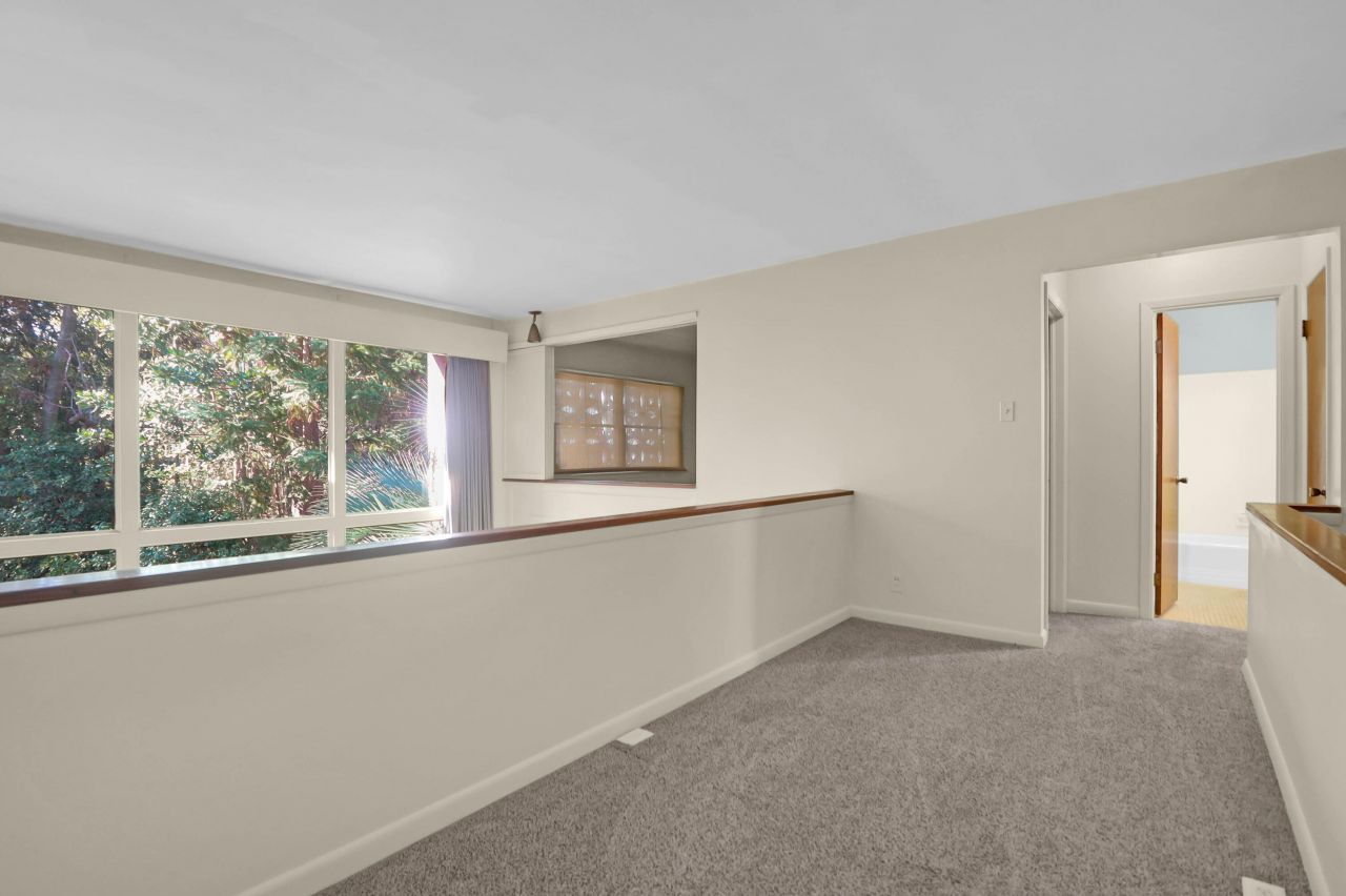 102 Candlelite Path Photo 16