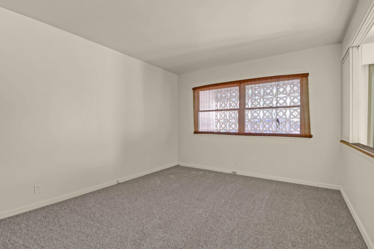 102 Candlelite Path Photo 19