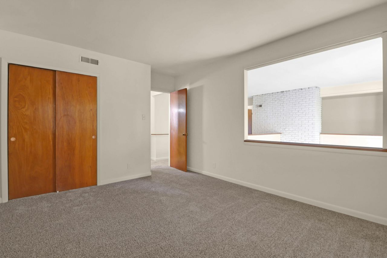 102 Candlelite Path Photo 23