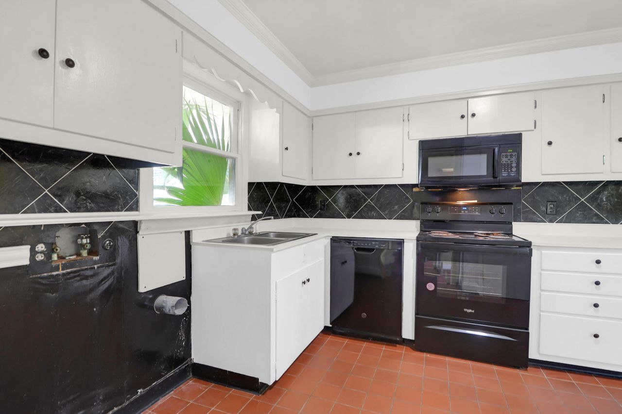 102 Candlelite Path Photo 4