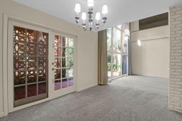 102 Candlelite Path photo 4