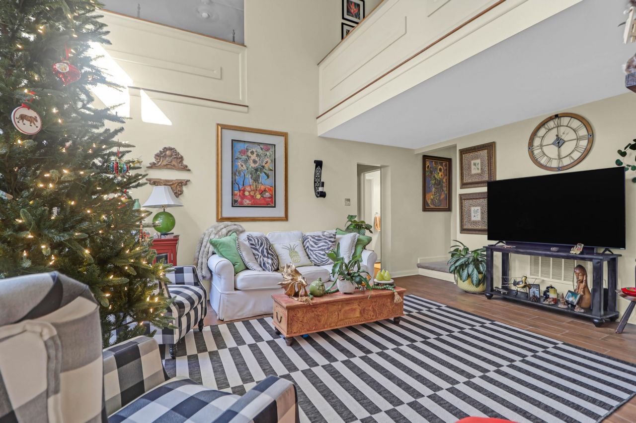 102 Candlelite Path Photo 57