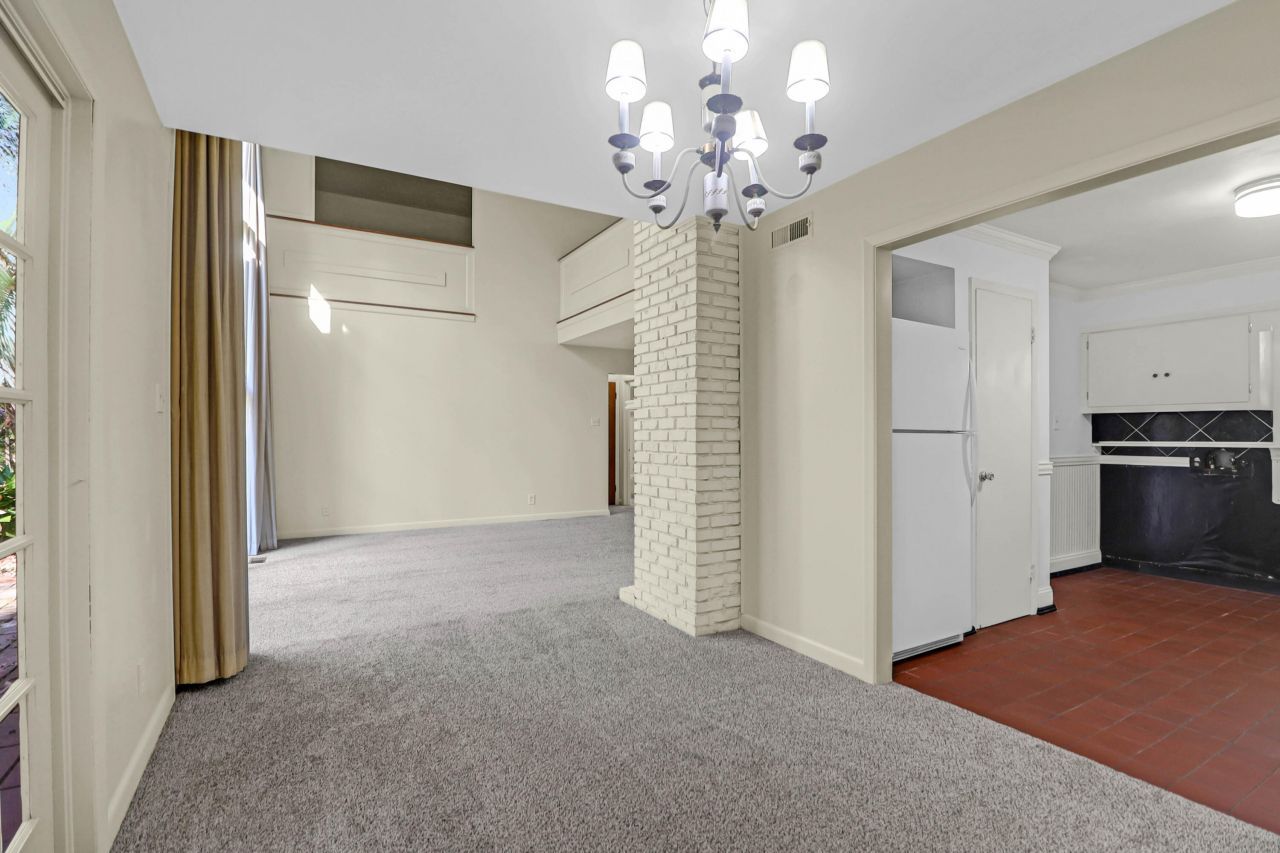 102 Candlelite Path Photo 6