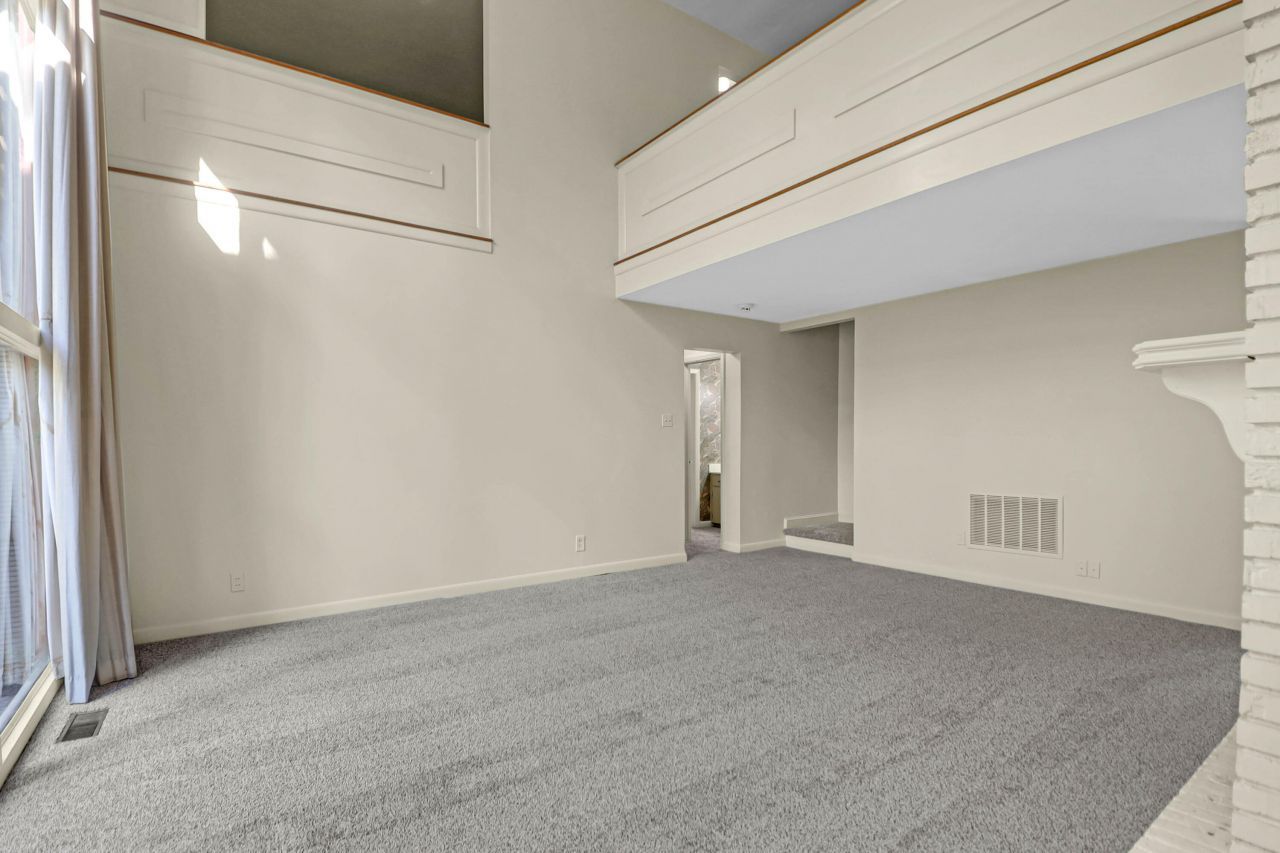 102 Candlelite Path Photo 7