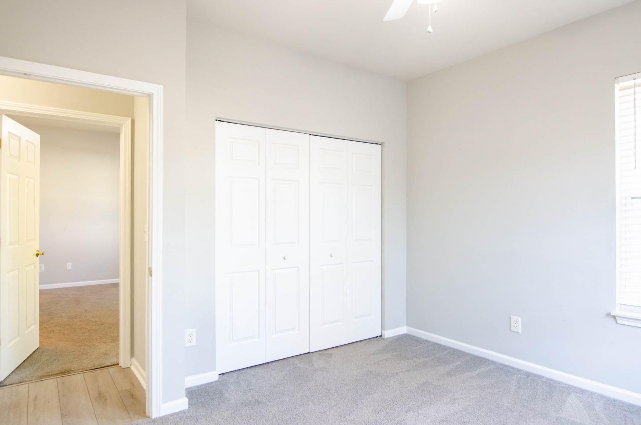 8800 Dorchester Road Photo 10